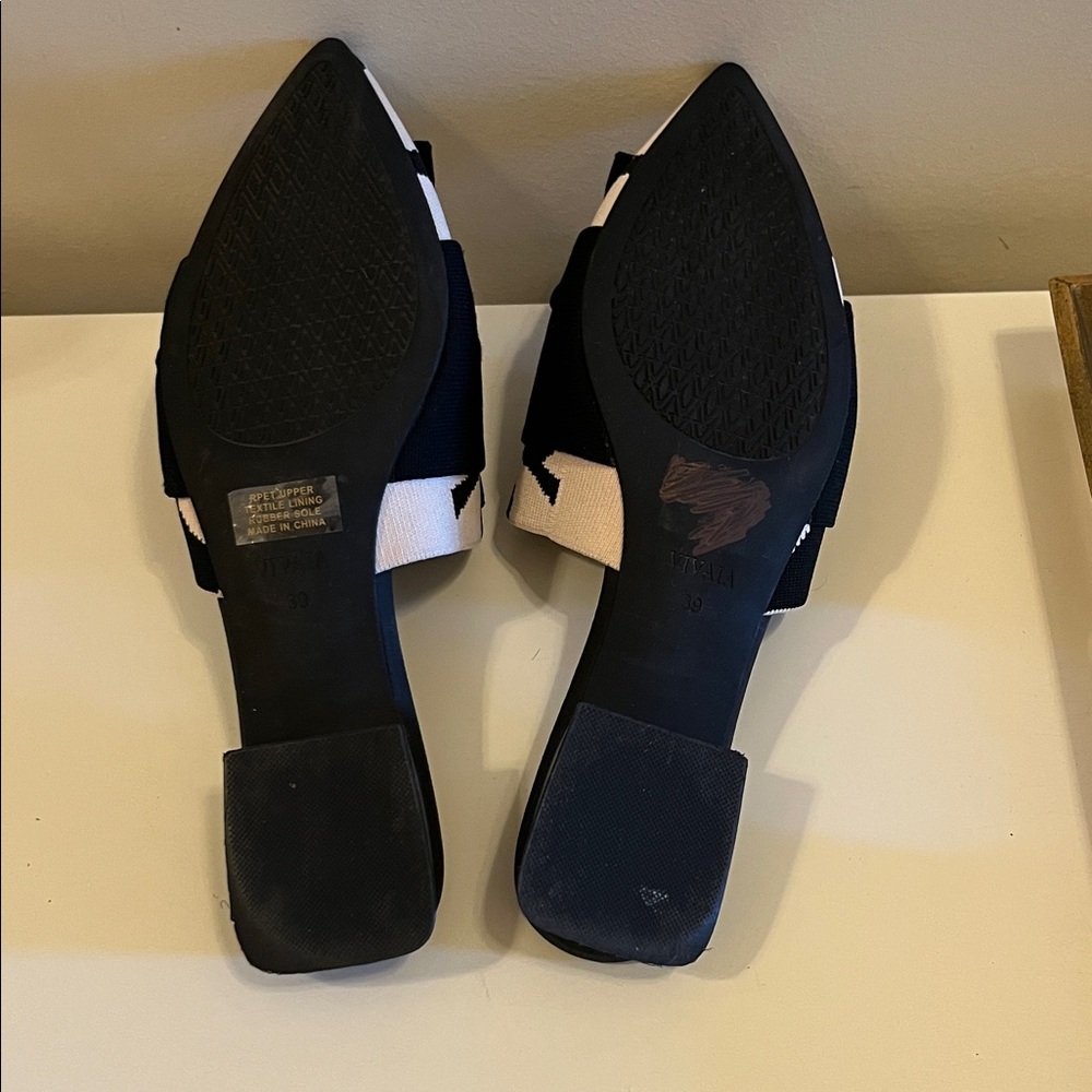 VIVAIA Black & Cream Knotted Pointed Mule - Picture 3 of 4
